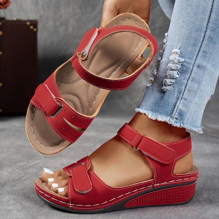 Célima | Stylish orthopaedic sandals